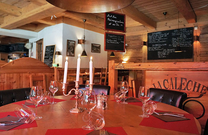 service midi à minuit crêpes glaces repas savoyard et cuisine traditionnelle