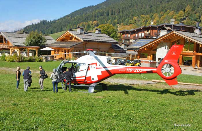 Arrivée au chalet Inarpa en hélicoptère organisation de mini séminaire, sortie quad à la Clusaz