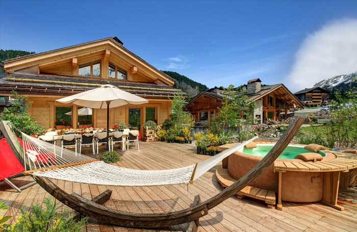 Location été La Clusaz Les Confins grand chalet de luxe à louer à la Clusaz été et hiver situé aux Confins