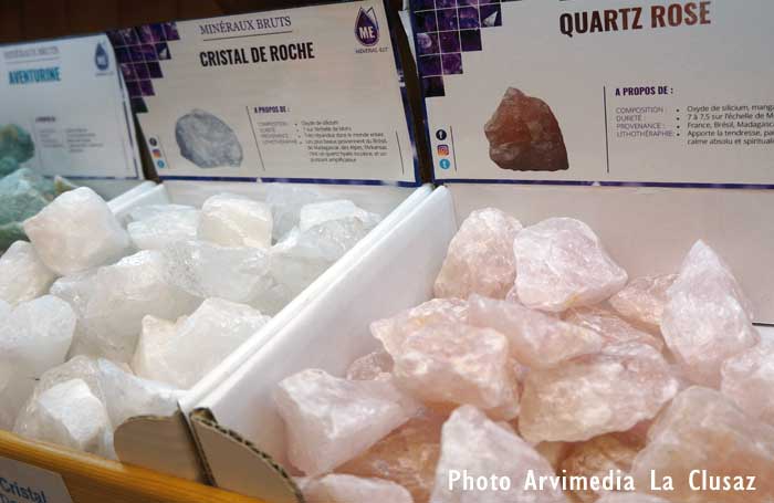 Collection de minéraux et pierres cristal de roche améthyste quartz agate pierres cristal de roche améthyste quartz rose