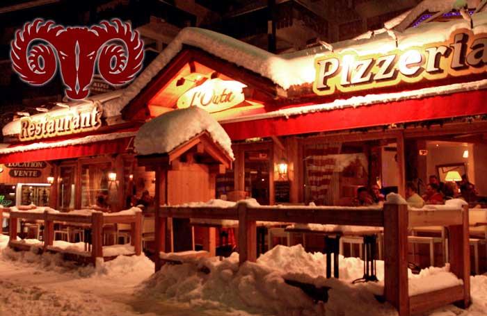 Restaurant spécialités italiennes La Clusaz découvrez nos spécialités italiennes, pizzas pâtes aux cèpes spaghettis repas servit copieusement dans un cadre style montagne