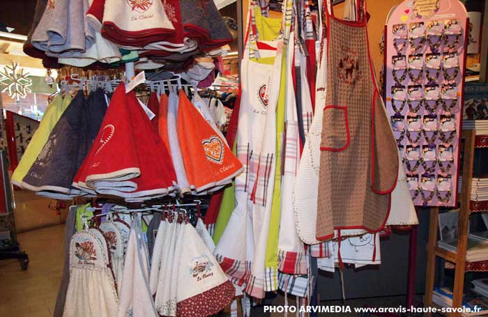 magasin de souvenirs et de cadeaux Domino La Clusaz